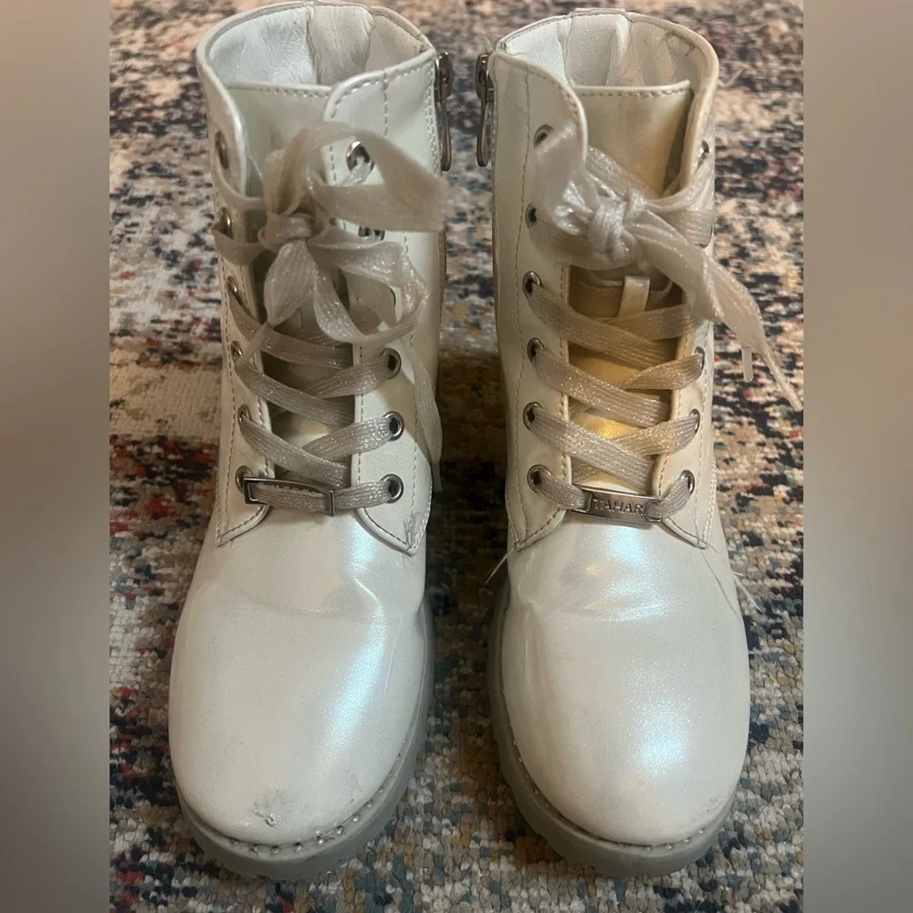 Girl light beige skinny Lace-Up Boots